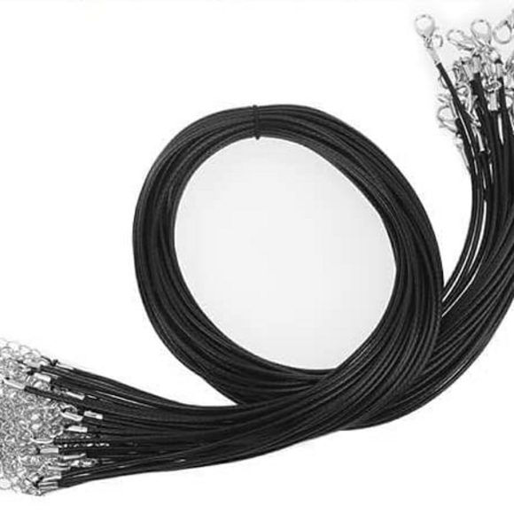 Handmade Oval Pendant Necklace - Picture 3 of 4